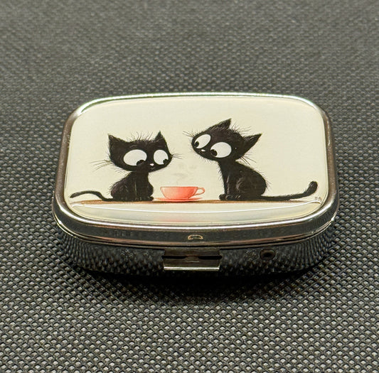 Pilulier 2 Chats Noirs - Pause Thé - 2 Compartiments avec Miroir - 5,5cm